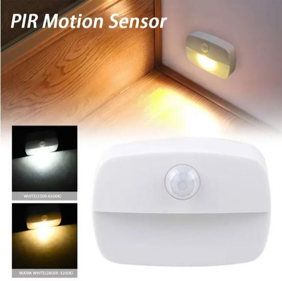 Lampes: LED Sensor Lampe mit Bewegungsmelder – Neuf avec emballage d'origine à St. Margarethen TG par Smiley-Face