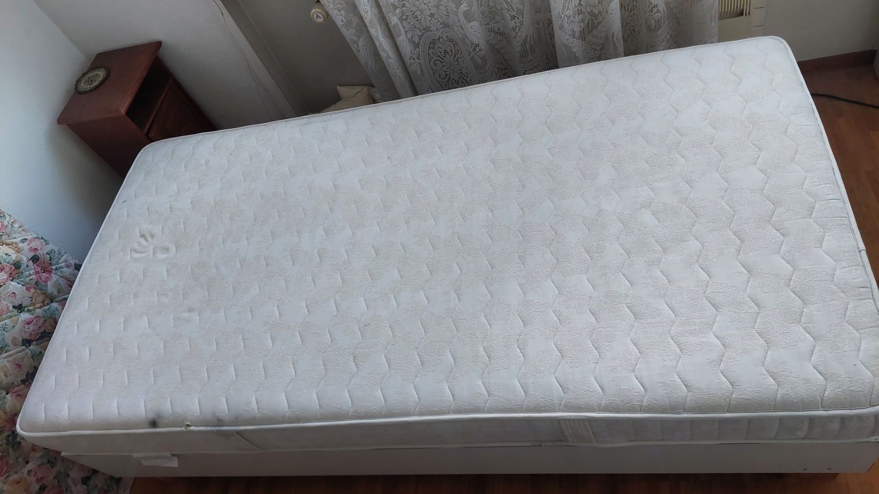 Letti: Lit simple + sommier et matelas 95x200 cm très robuste. – Usato da Renens VD venduto da Minipri 1