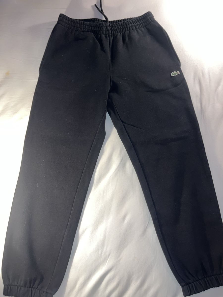Lacoste Pantaloni: Lacoste Jogginghose wie neu – Nuovo (secondo la descrizione) da Rickenbach SZ venduto da nad_dx8r