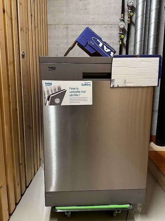 Beko Lavastoviglie: Lave-vaiselle beko selfDry Technology – Usato da St-Barthélemy VD venduto da ima_78fd 4