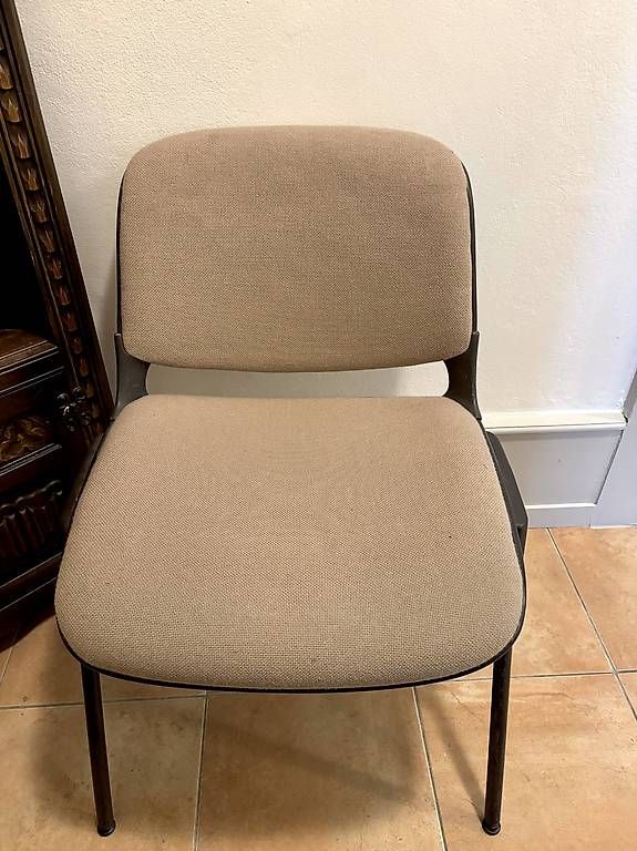 Sedie: Huit Chaises rembourrées – Usato da La Tour-de-Peilz venduto da SuperSol