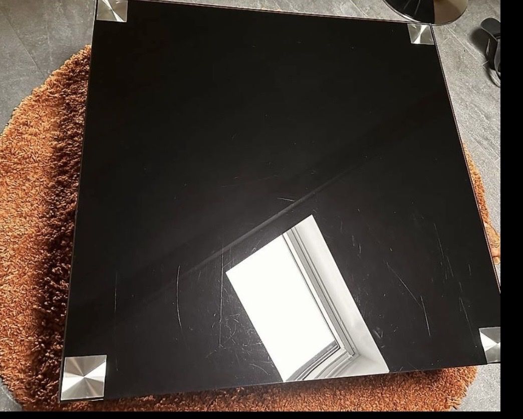 Tavoli: Tisch schwarz Glas Metall – Usato da Schupfart venduto da Leexii90