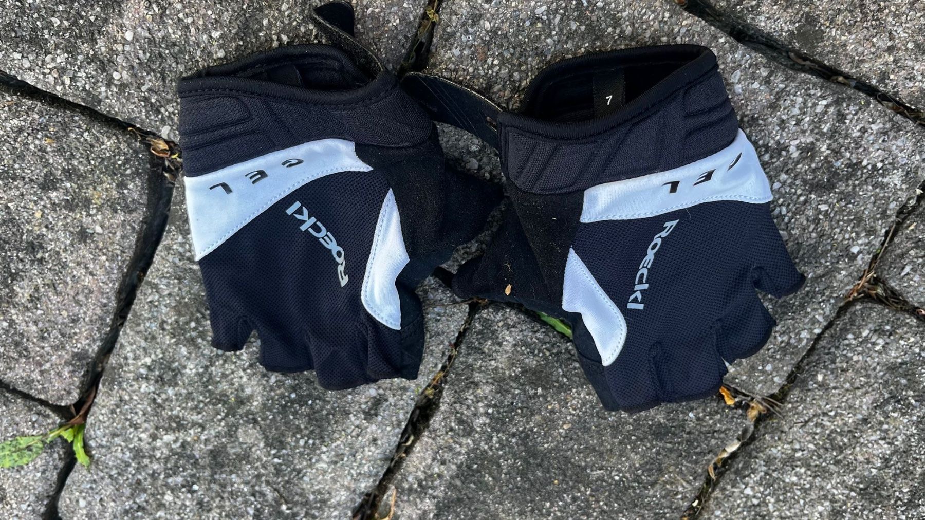 Roeckl Guanti & manicotti: Roeckl Radhandschuhe kurz, Grösse 7 – Usato da Münchenstein venduto da sil_h6c9 1