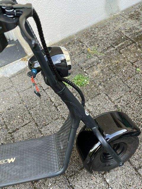 Veicoli elettrici: Elektro Scooter 20 KM,- E-Roller-- Top Zustand,--- – Usato da Kreuzlingen venduto da Mio16 3