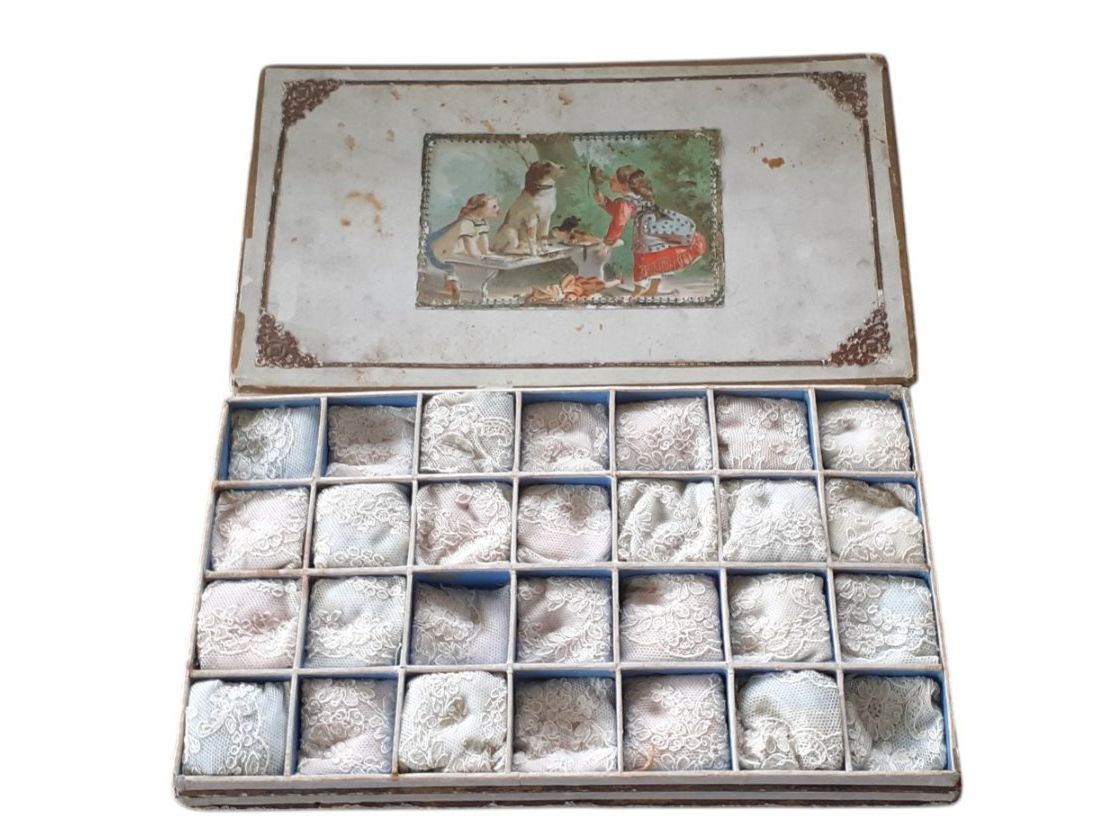 Barattoli: Schatulle Schockolade 1900 – Usato da Mörschwil venduto da wunderkiste44 2