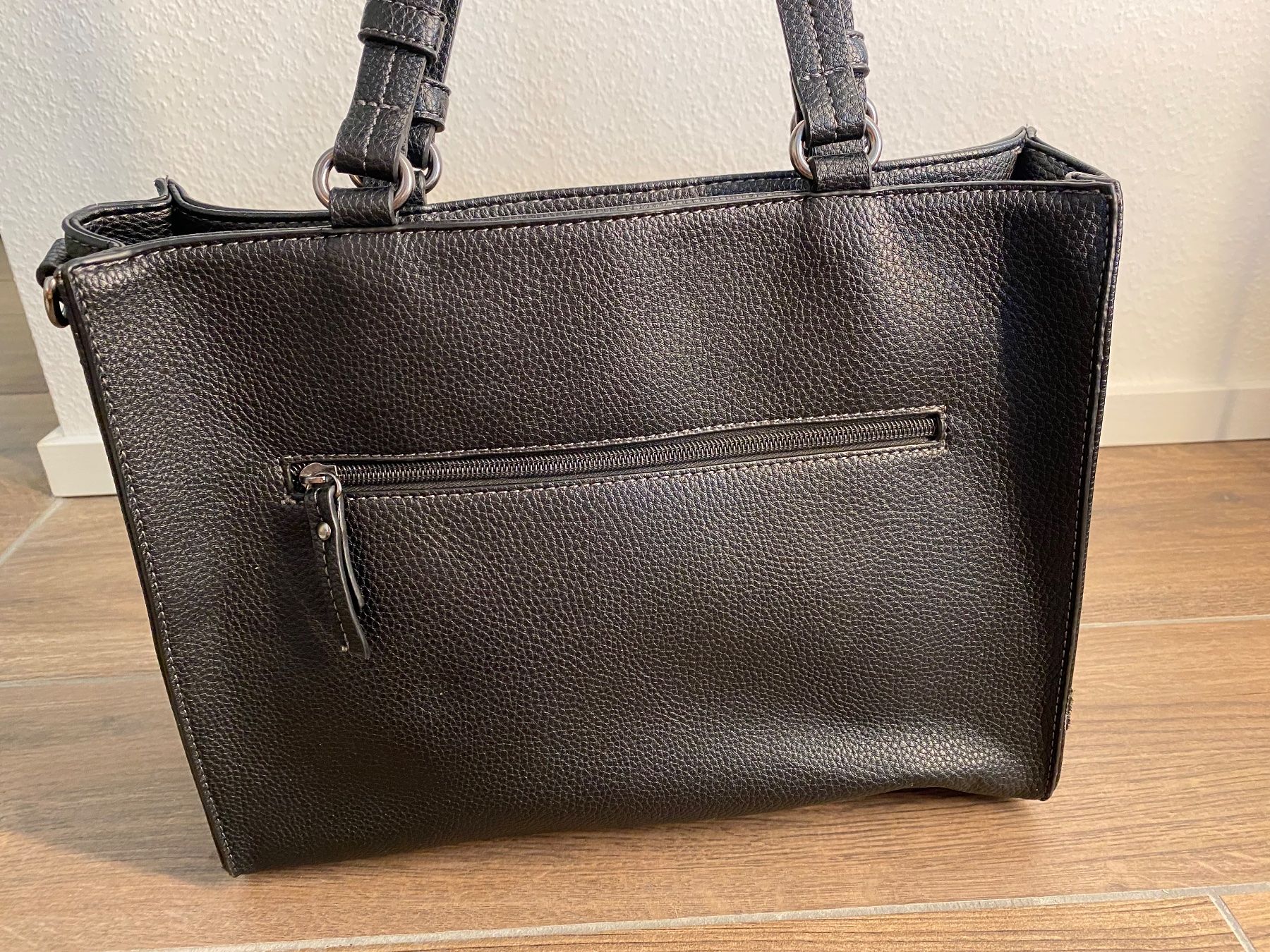 Gabor Borse da donna: Gabor Handtasche Leder mit Schlaufe schwarz – Usato da Pratteln venduto da a23_j2gs 6