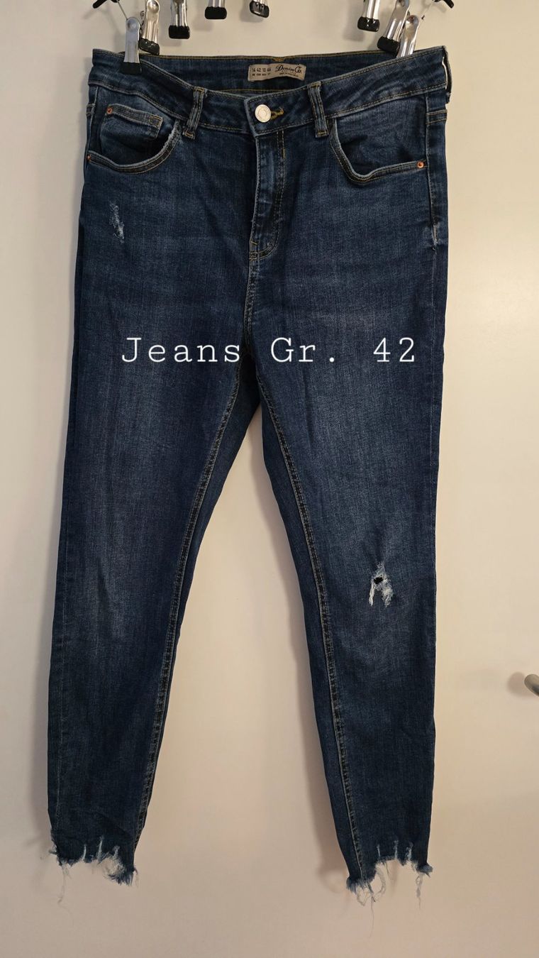 Jeans: Jeans Gr. 42 – D'occasion à Sumiswald par van_tfv5