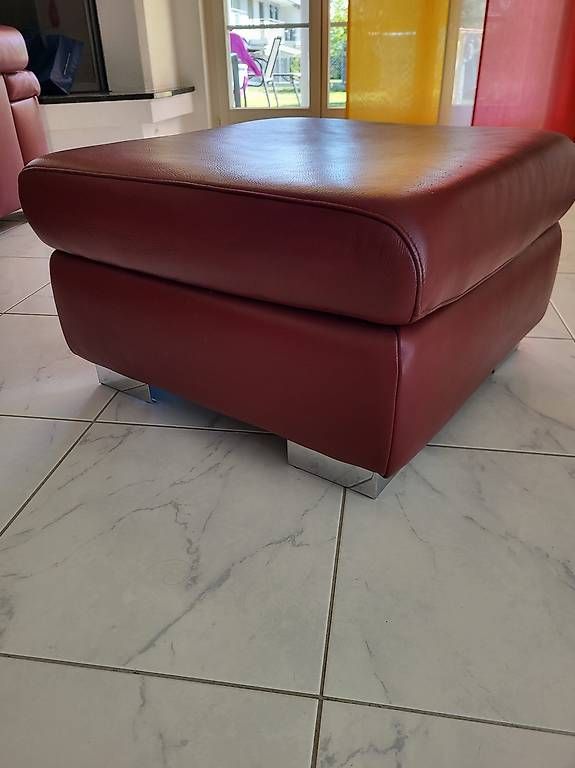Divani: Leder-Ecksofa dunkelrot inkl. Hocker  CHF 200, Abholung – Usato da Obfelden venduto da T177aa 3
