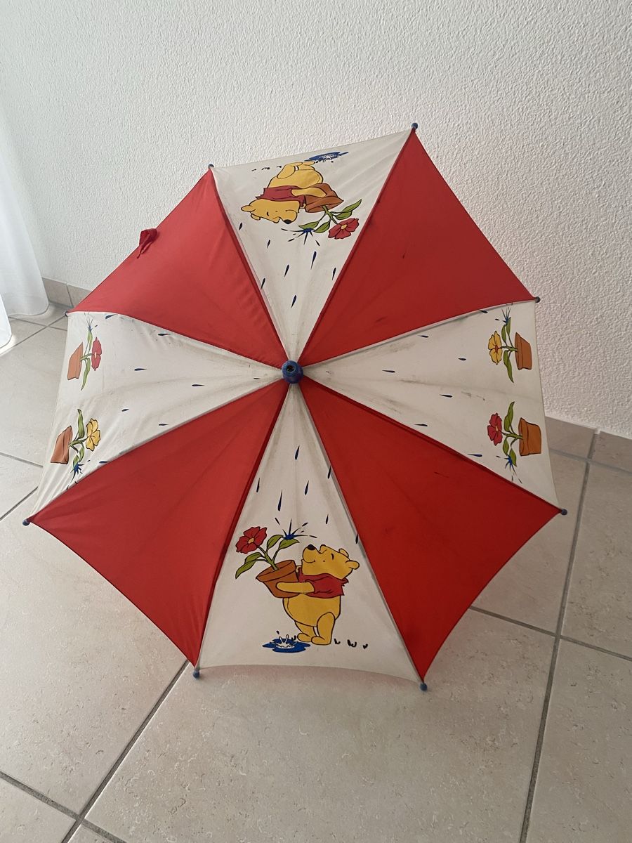 Altro per bambini: Regenschirm Winnie Pooh Kinder – Usato da Adliswil venduto da Stardust11