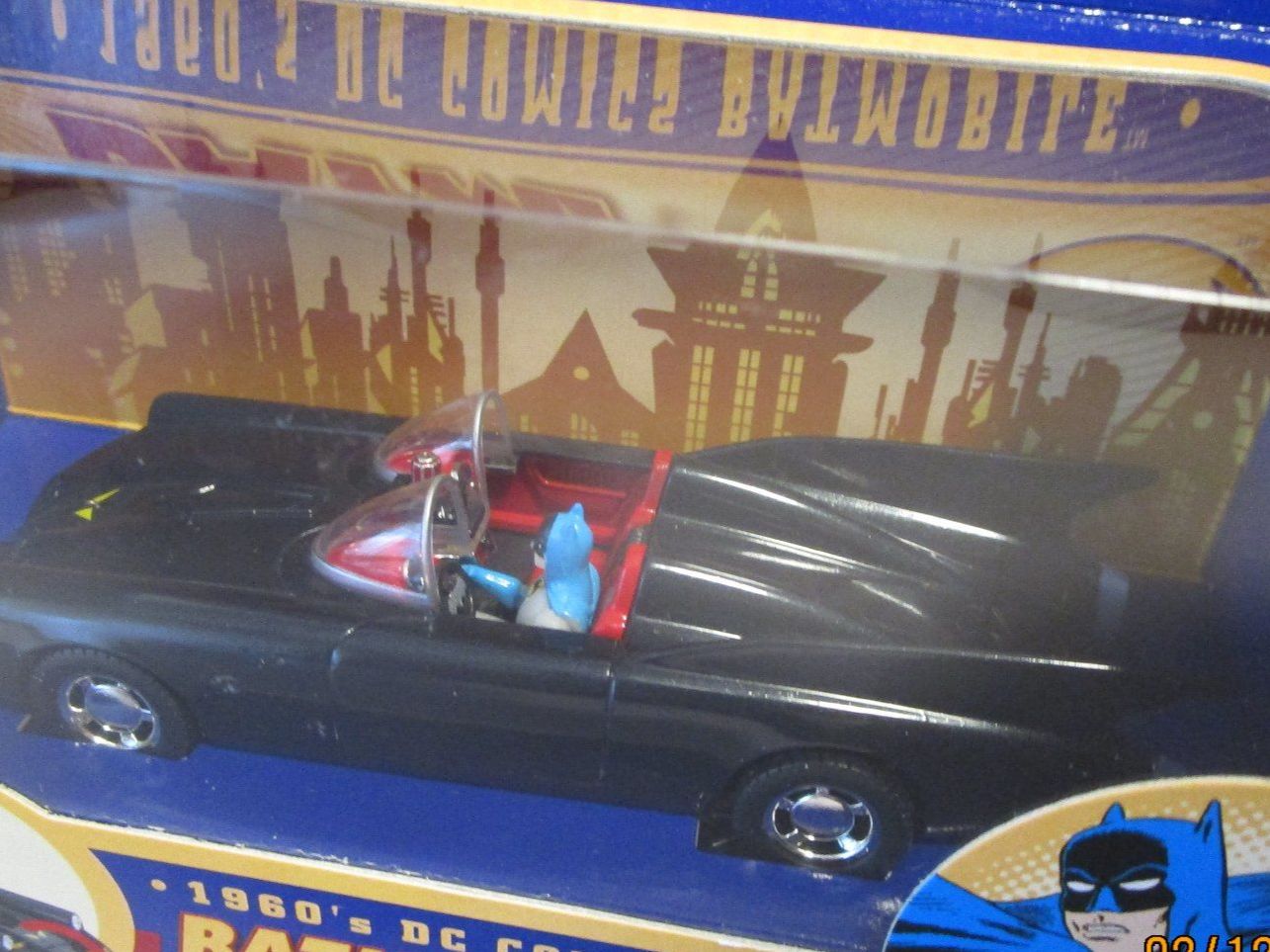 Corgi Toys Modellini d'auto: CORGI BATMAN BATMOBILE 1960 DC COMICS - 77301 – Nuovo e nell'imballaggio originale da Chêne-Bourg venduto da breno56 1