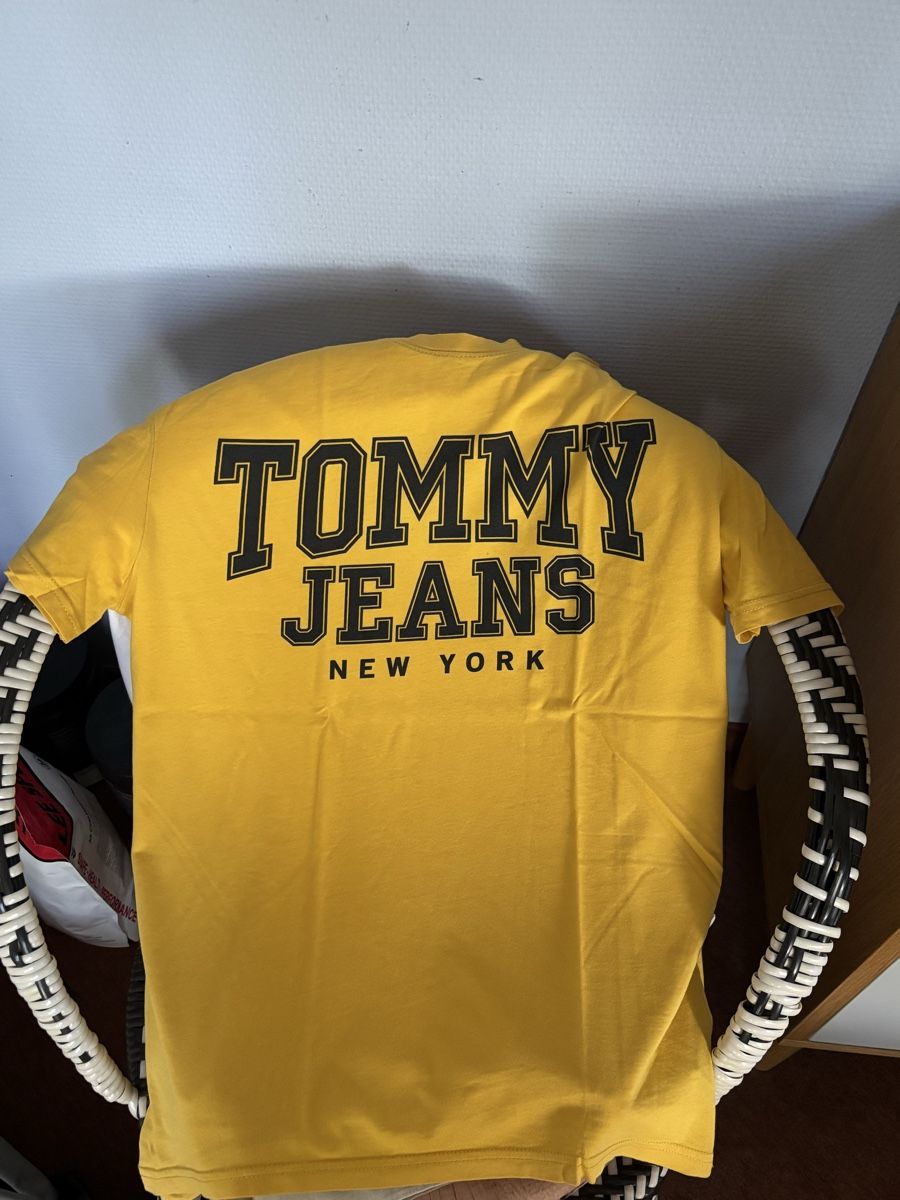 Tommy Hilfiger T-shirt: Tommy Hilfiger T-Shirt S – Usato da Altstätten SG venduto da Toni-94