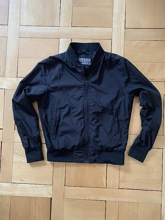 Vestes: Jacke / Blouson – Neuf (Voir description) à Zürich par steph07