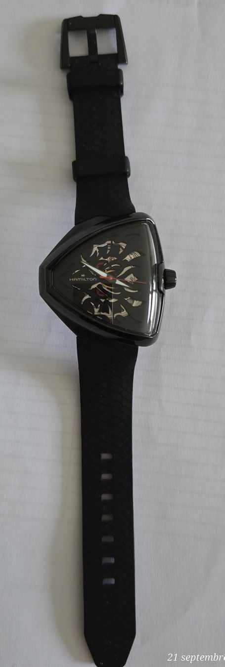 Hamilton Orologi: HAMILTON Shaped Ventura Elvis80 Skeleton Dragon Noir – Usato da Les Acacias venduto da watinjo 1