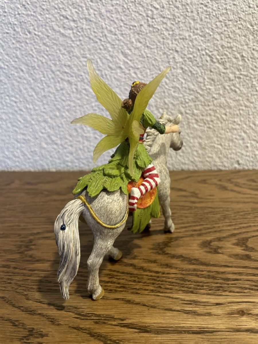 Schleich Statuette: Schleich Fee auf Pferd guter Zustand – Nuovo (secondo la descrizione) da Lyss venduto da Vandy19 3