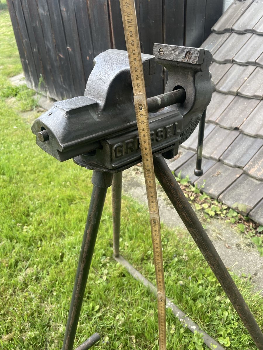 Gressel Tutti gli attrezzi: Gressel Schraubstock 100 mm,mit Gebrauchsspuren – Usato da Willisau venduto da Marcello63 2