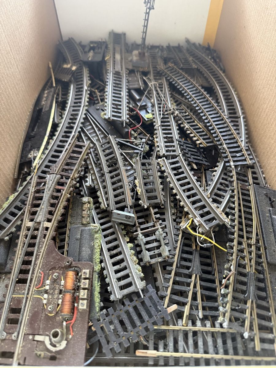 Giocattoli: Rails train jouets lot divers état d'usage variable – Usato da Tolochenaz venduto da adr_dj58 7
