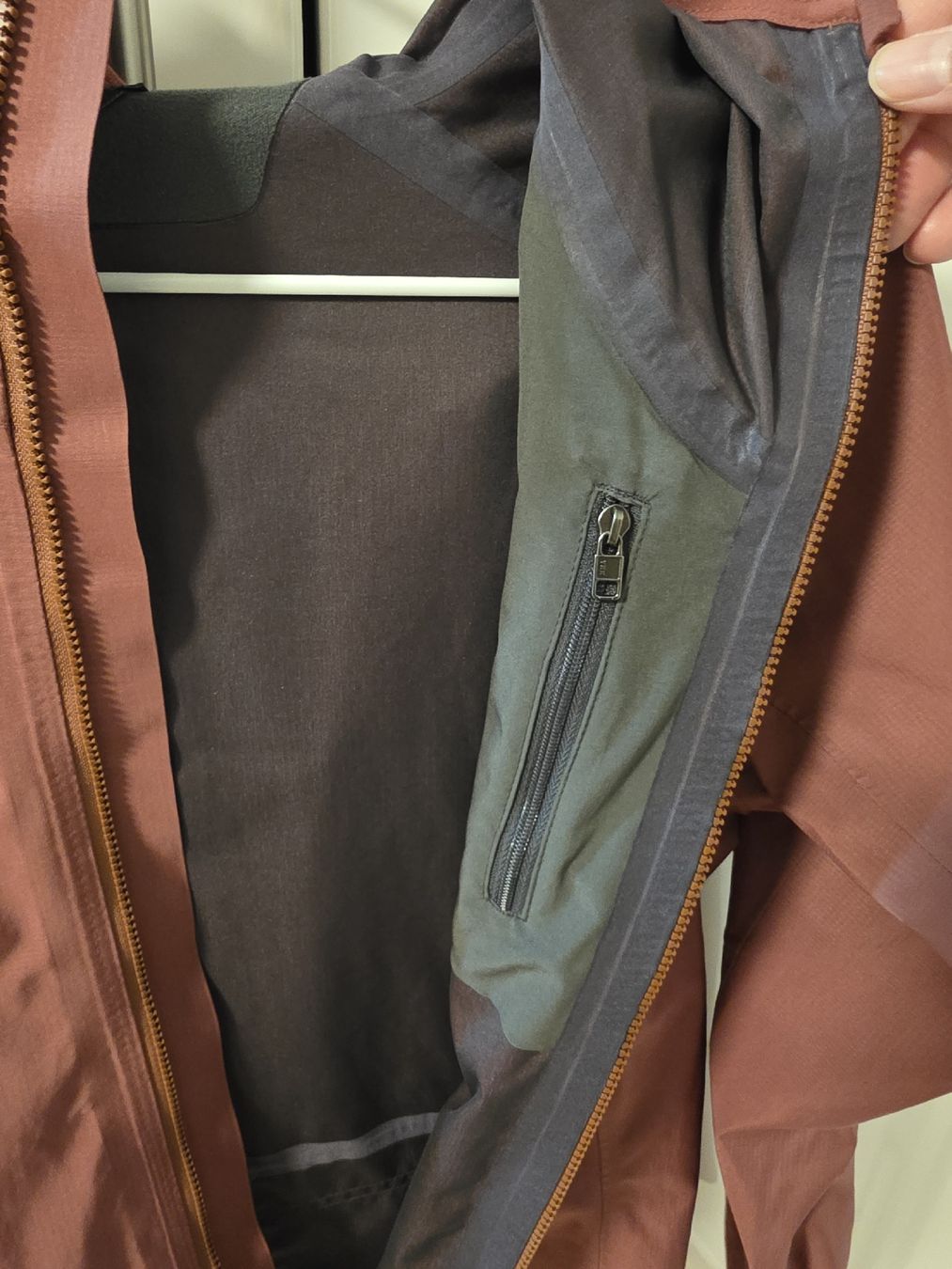 Patagonia Giacche: Patagonia rain jacket  – Usato da Zürich venduto da lit_n7pb 5
