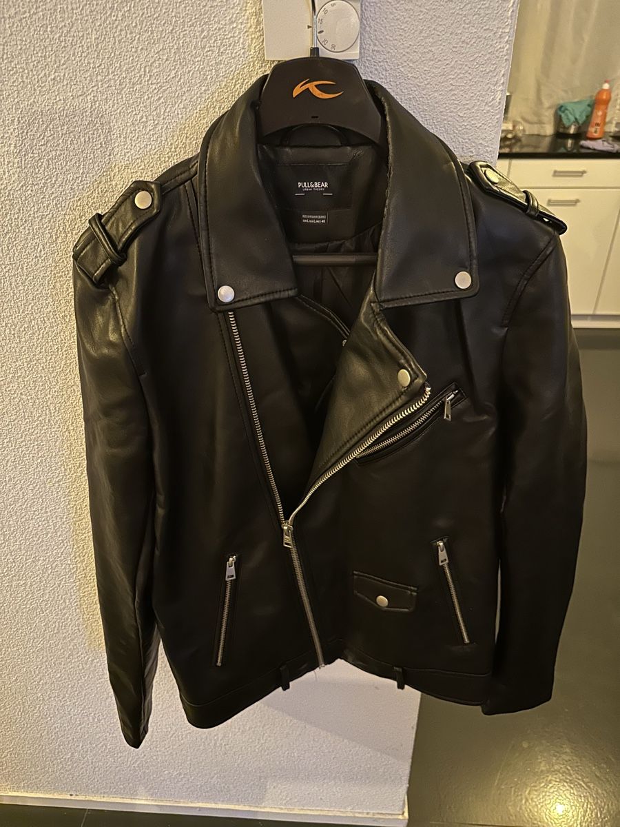 Pull&Bear Giacche: Pull&Bear Lederjacke – Nuovo (secondo la descrizione) da Schlieren venduto da James1010
