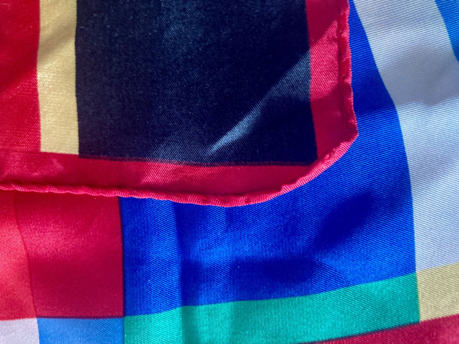 Foulard & Sciarpe: Seidentuch, bunt, geometrisches Muster, Vintage – Usato da Stetten AG venduto da Hanya 2