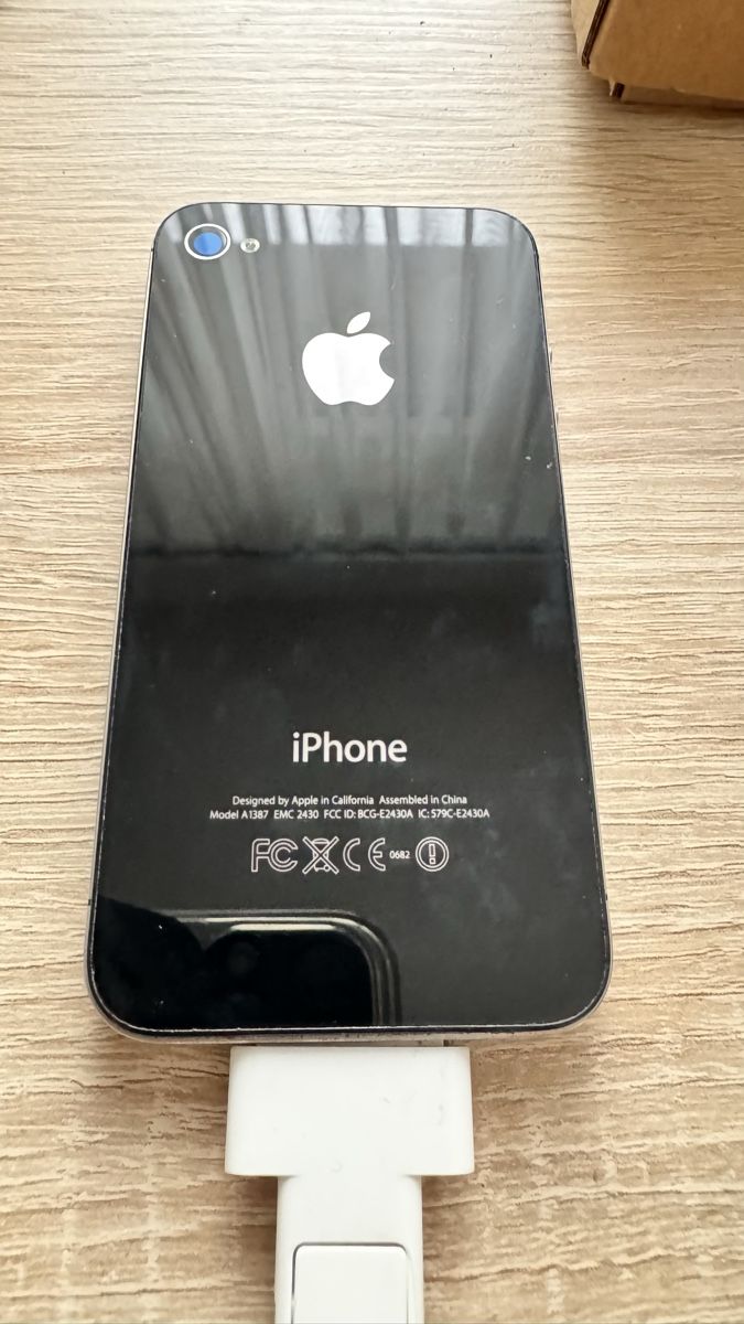 Apple Handys / Smartphones: iPhone 4S (12GB) iOS 9.3.6 – Gebraucht aus Zürich von Minoulini 2