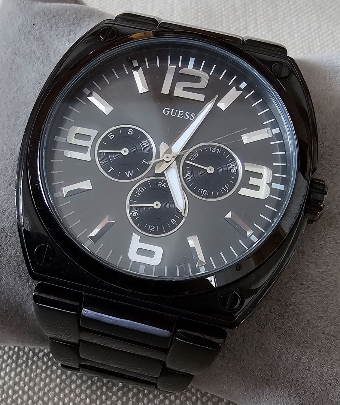 Guess Orologi: GUESS Elegante Herrenuhrr 44.2mm – Usato da Speicher venduto da Lemore 1