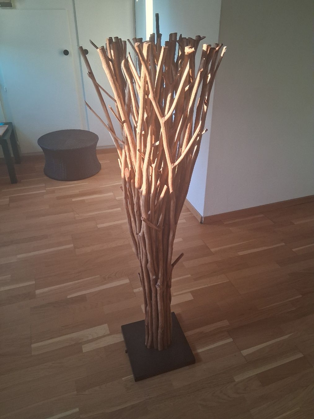 Alle Dekorationen: Dekorationsständer Äste Holz / Höhe: ca. 144 cm – Gebraucht aus St. Gallen von 1.2.meins 1