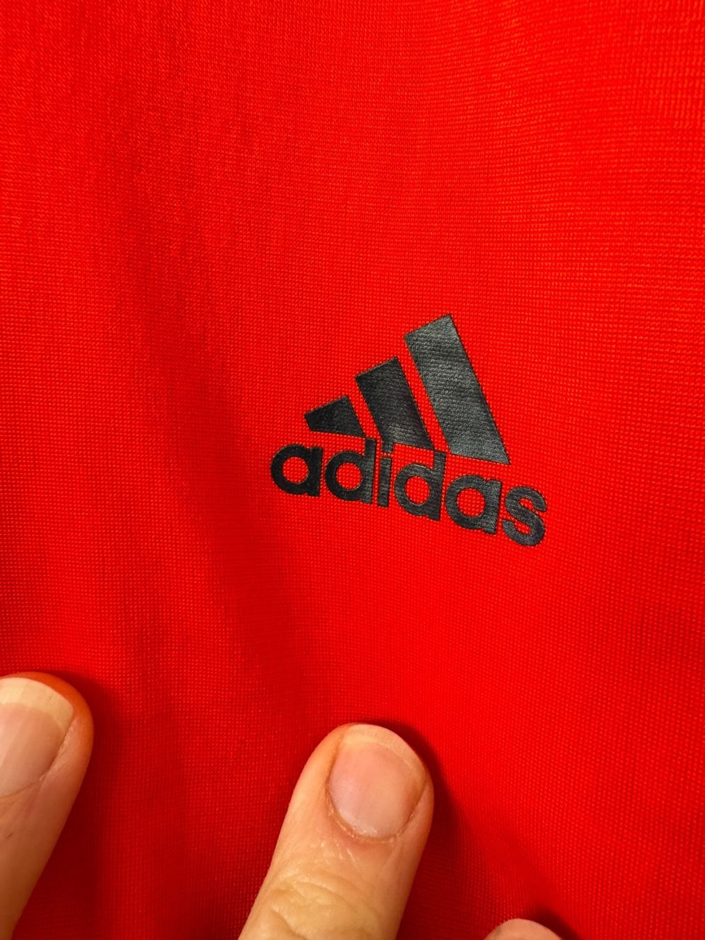 Adidas Giacche: Adidas track jacket 186 men L – Usato da Neuchâtel venduto da _Easy_to_Find_ 1