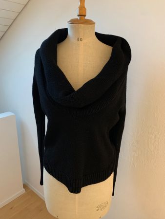 Schwarzer Repeat Strickpullover Gr. M