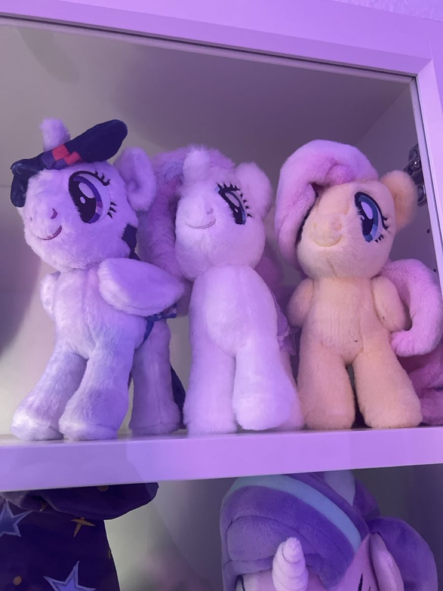 Hasbro Statuette: My little pony plushies  – Usato da Zuchwil venduto da PonyPopArt