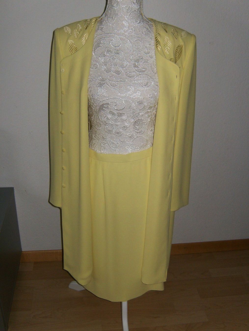 Costumi: Lange Jacke und Jupe, Frank Usher, Grösse 40 – Usato da Buchs ZH venduto da Eshine 1