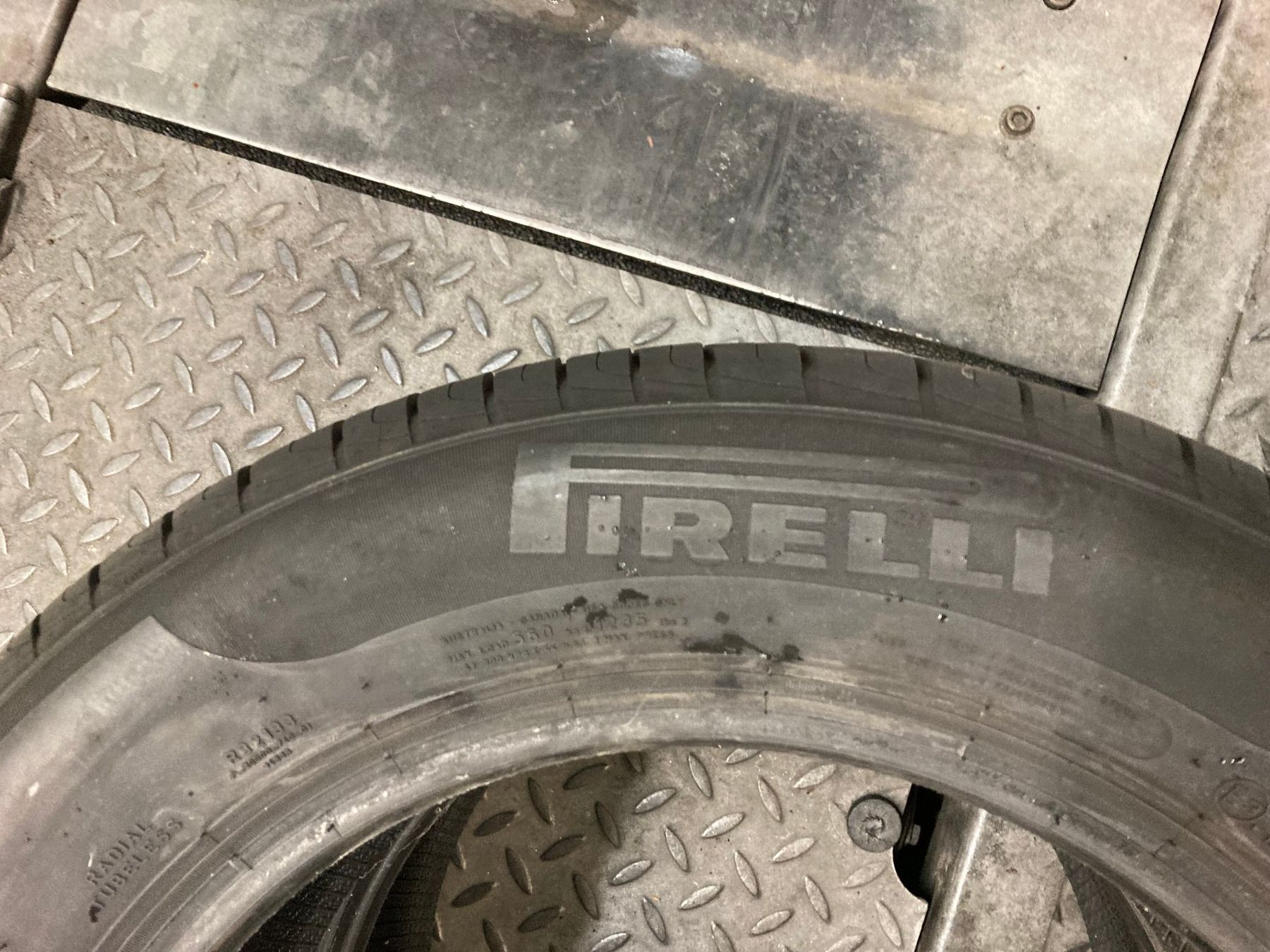 Pirelli Pneus & Kompletträder: 185/65R15 Sommerpneu Pirelli – Gebraucht aus Cham von WB2223 1