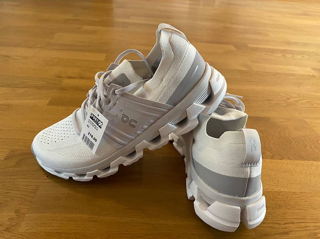 Scarpe da uomo: On Schuhe Gr.42, NEU – Usato da Iffwil venduto da tan_l2nr 2