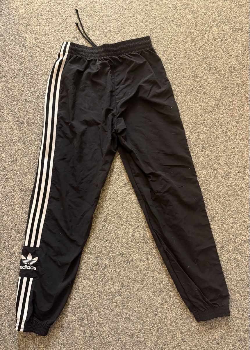 Adidas Pantalons: Adidas Hose, Grösse S – D'occasion à Dachsen par Lor_sch 1