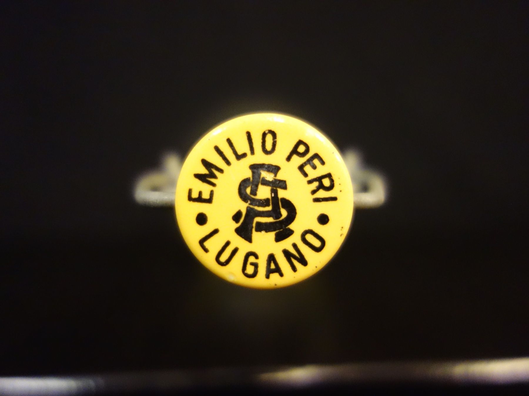 Bicchieri, Caraffe & Bottiglie: alte Flasche EMILIO E. PERI LUGANO 1969 – Usato da Kerzers venduto da Flaschenposten 7