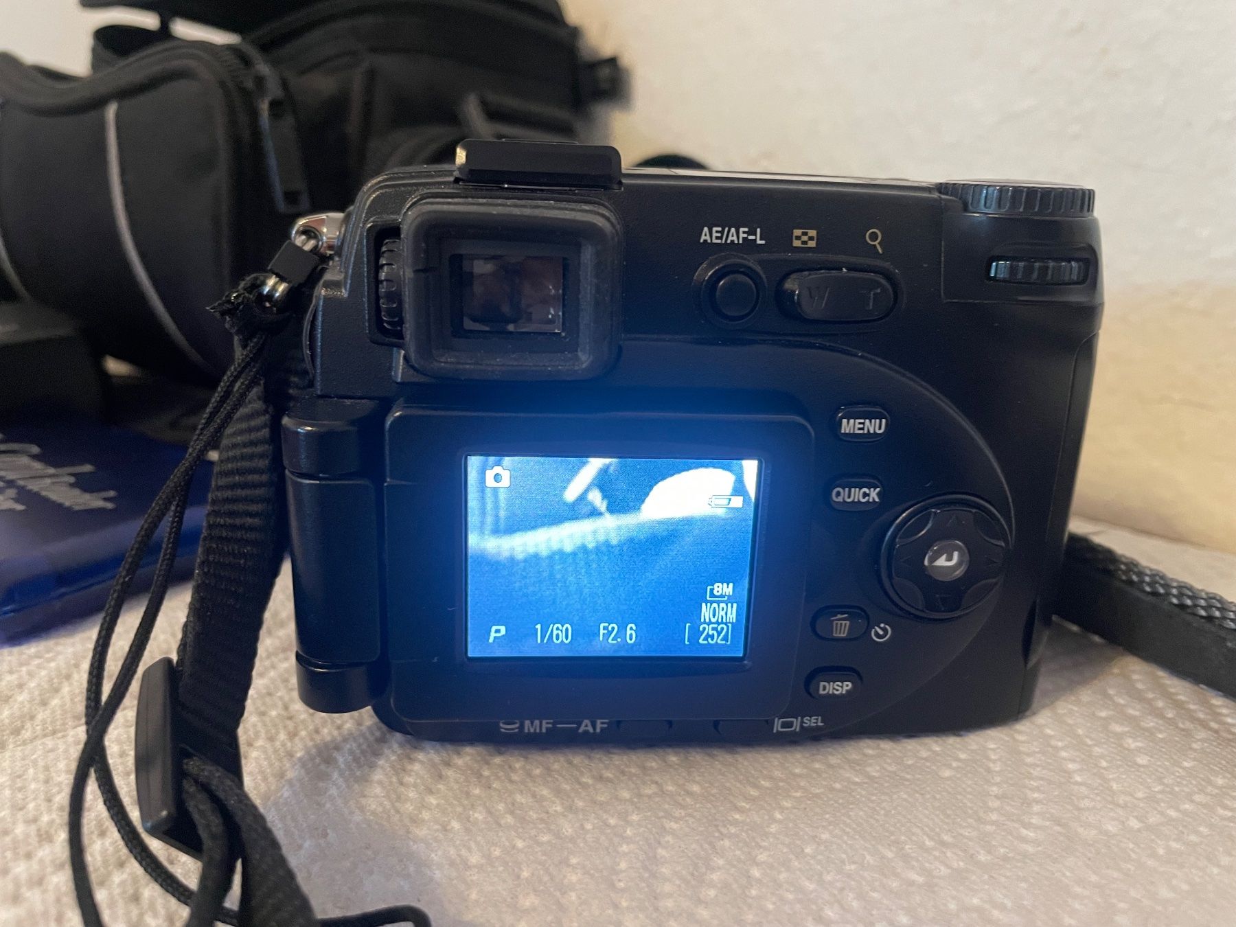 Nikon Fotocamera: Nikon E8400 Digital Kamera – Usato da Zürich venduto da beli_30 4