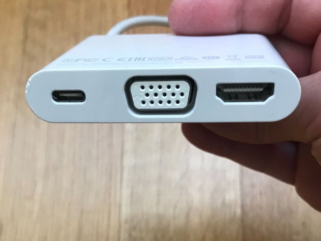Huawei Laufwerke & Adapter: Huawei MateDock 2 AD11 USB-C Adapter HDMI VGA USB – Gebraucht aus Zug von Cry71 2