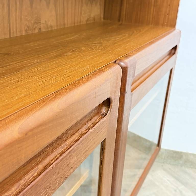 Cassettiere: Mid Century teak Highboard / Sideboard – Usato da basel venduto da vintory.ch 7