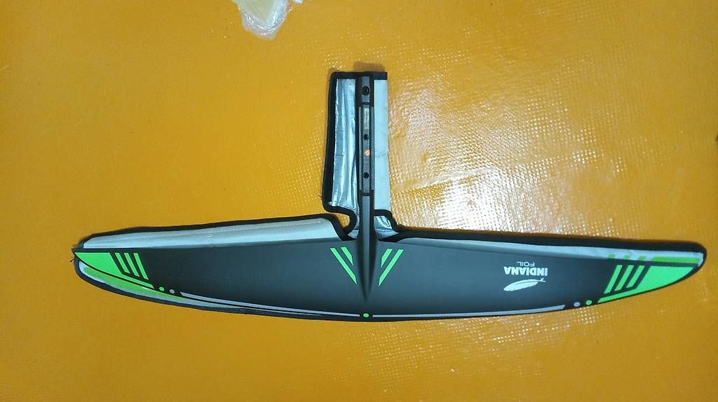 Indiana Planches de surf: Foil Indiana barracuda L – D'occasion à Colombier NE par Riderhomer