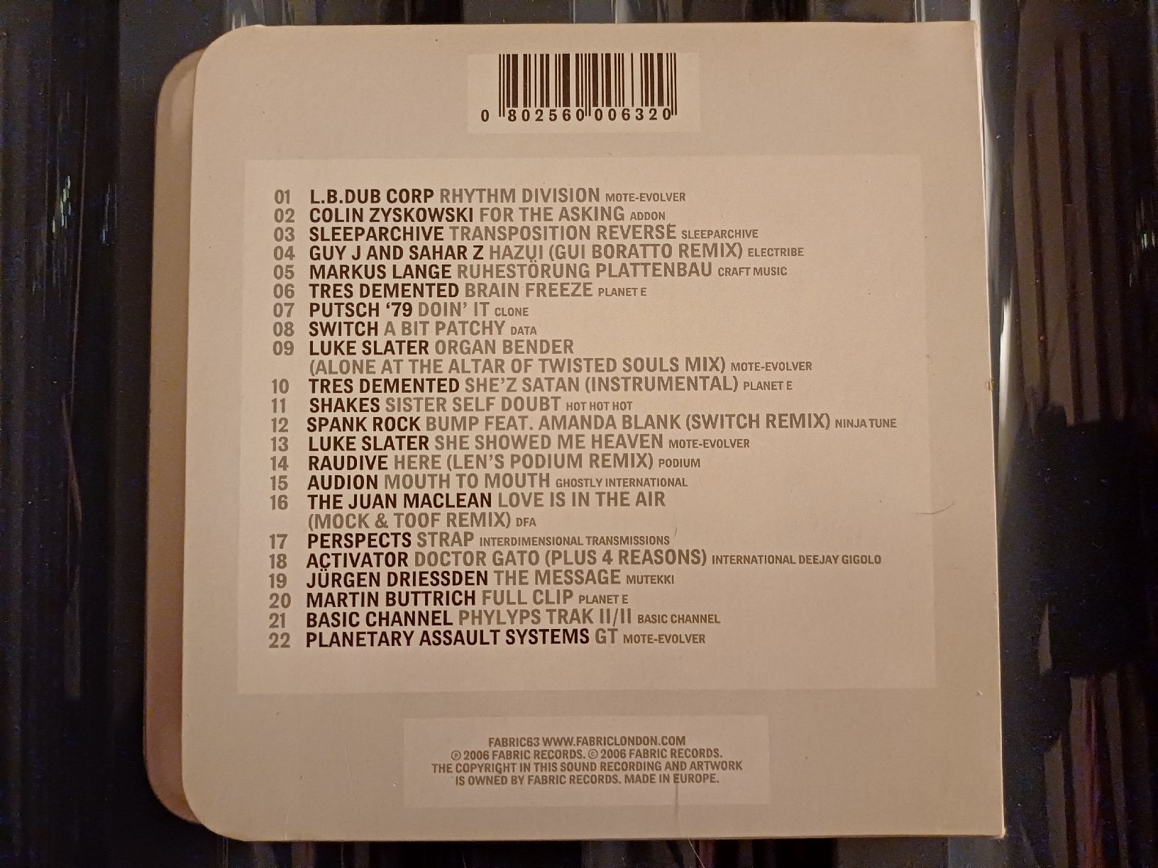 CD: Fabric 32 - Luke Slater CD – Nuovo (secondo la descrizione) da Begnins venduto da Drastic-Sound 1