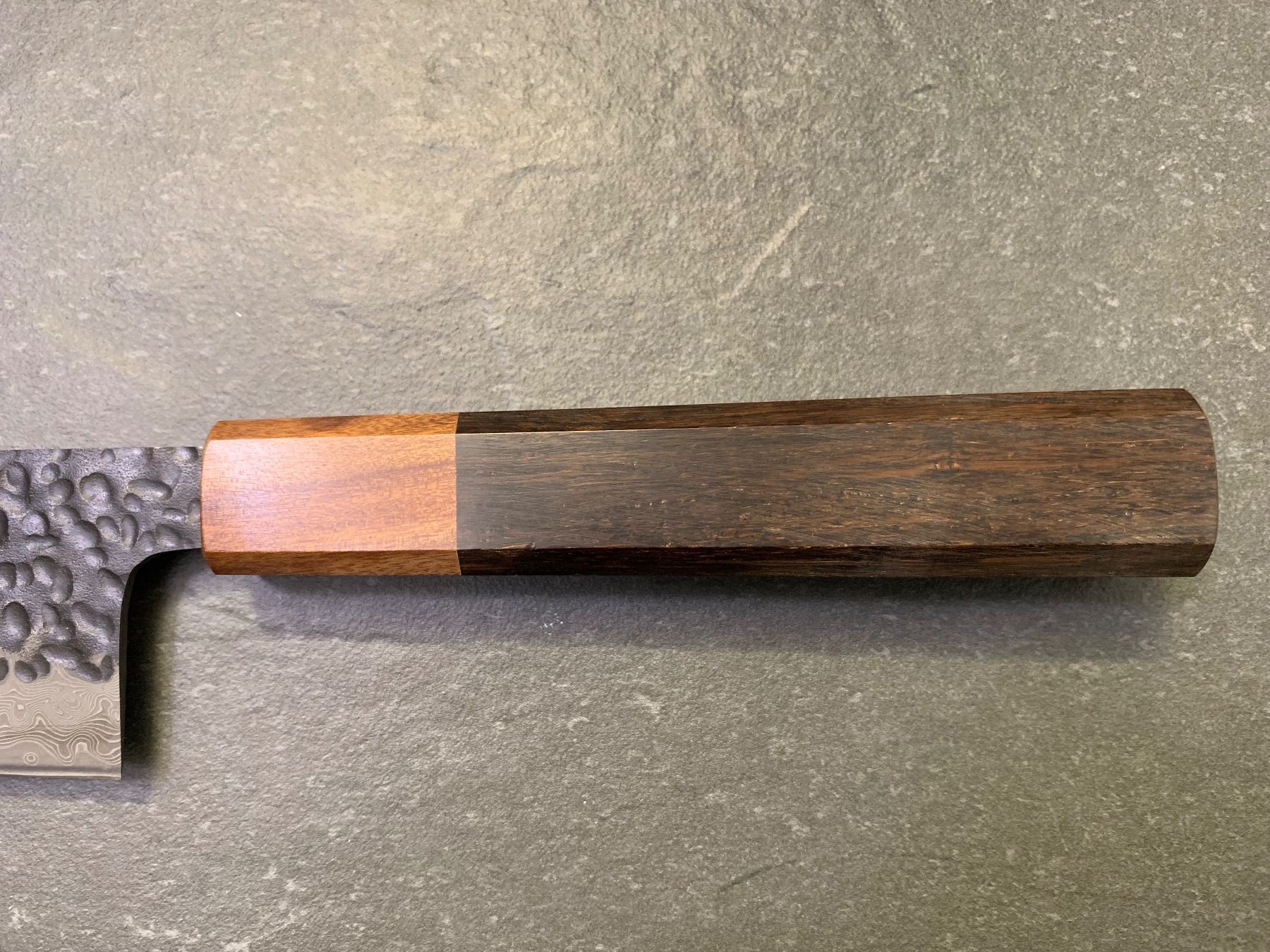 Coltelli da cucina: Japanisches Küchenmesser mit Holzgriff – Nuovo e nell'imballaggio originale da Aarburg venduto da 2..0 4