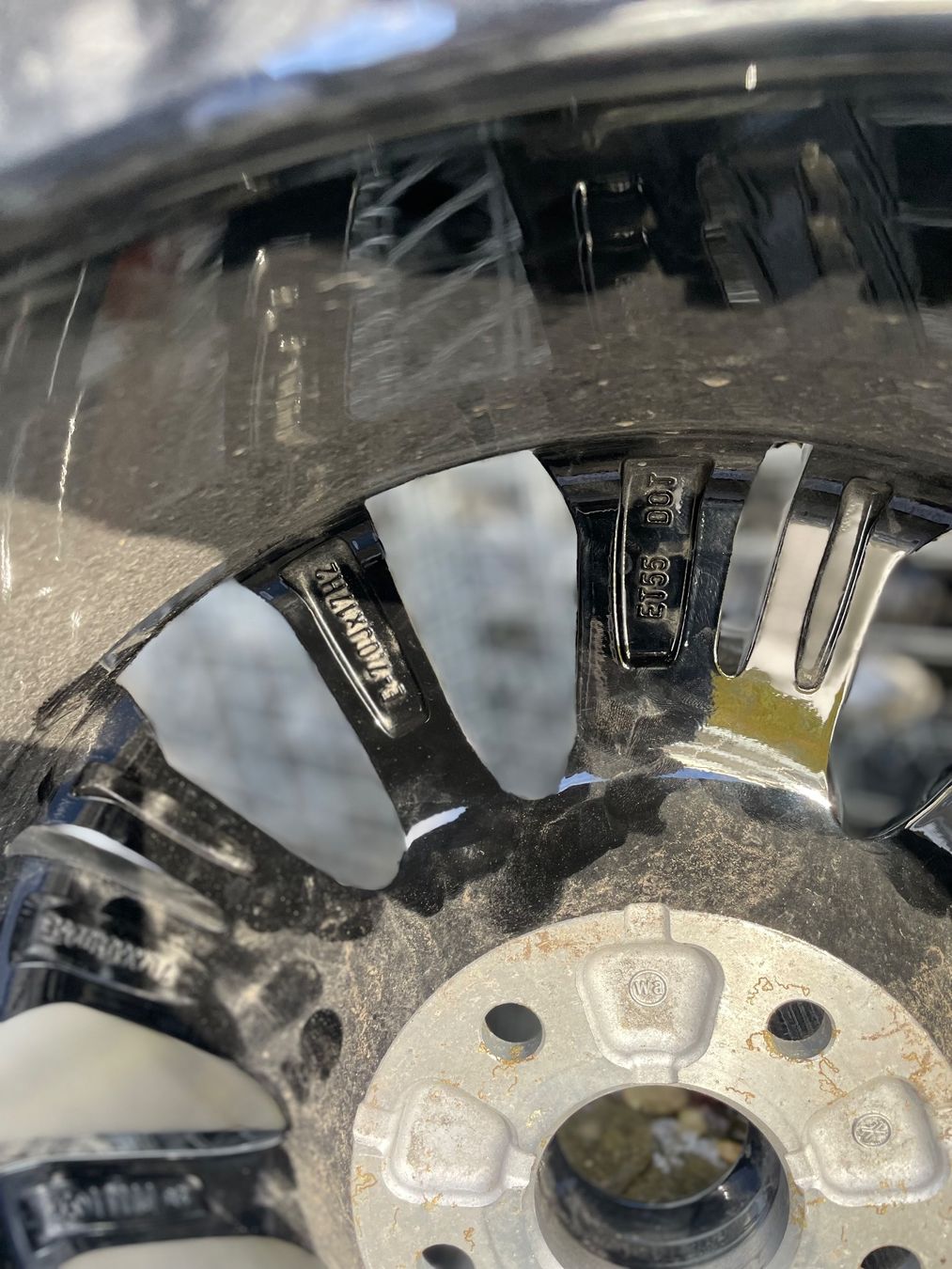 Volkswagen Pneumatici & Ruote complete: 1x VW Rad 17 Zoll – Usato da Einsiedeln venduto da VH_ 4