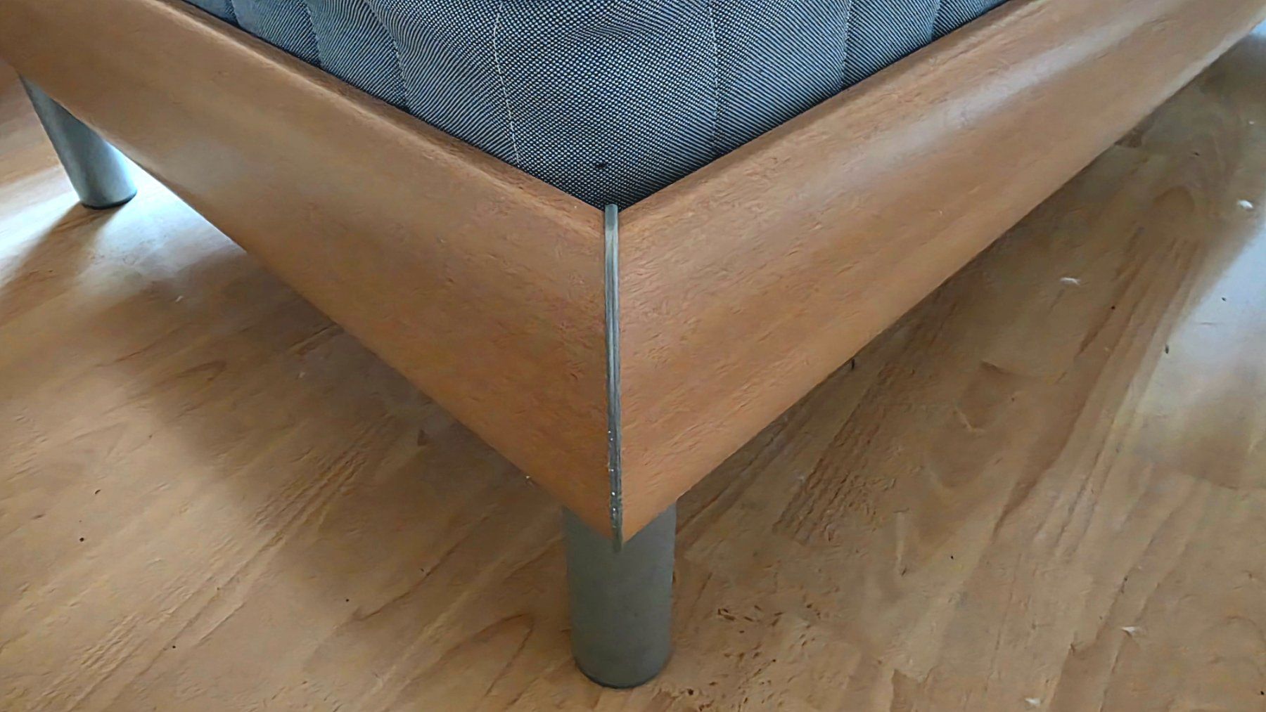 Betten: Cadre de lit avec sommier 200 x 90 – Gebraucht aus Echallens von Cocorico1 1