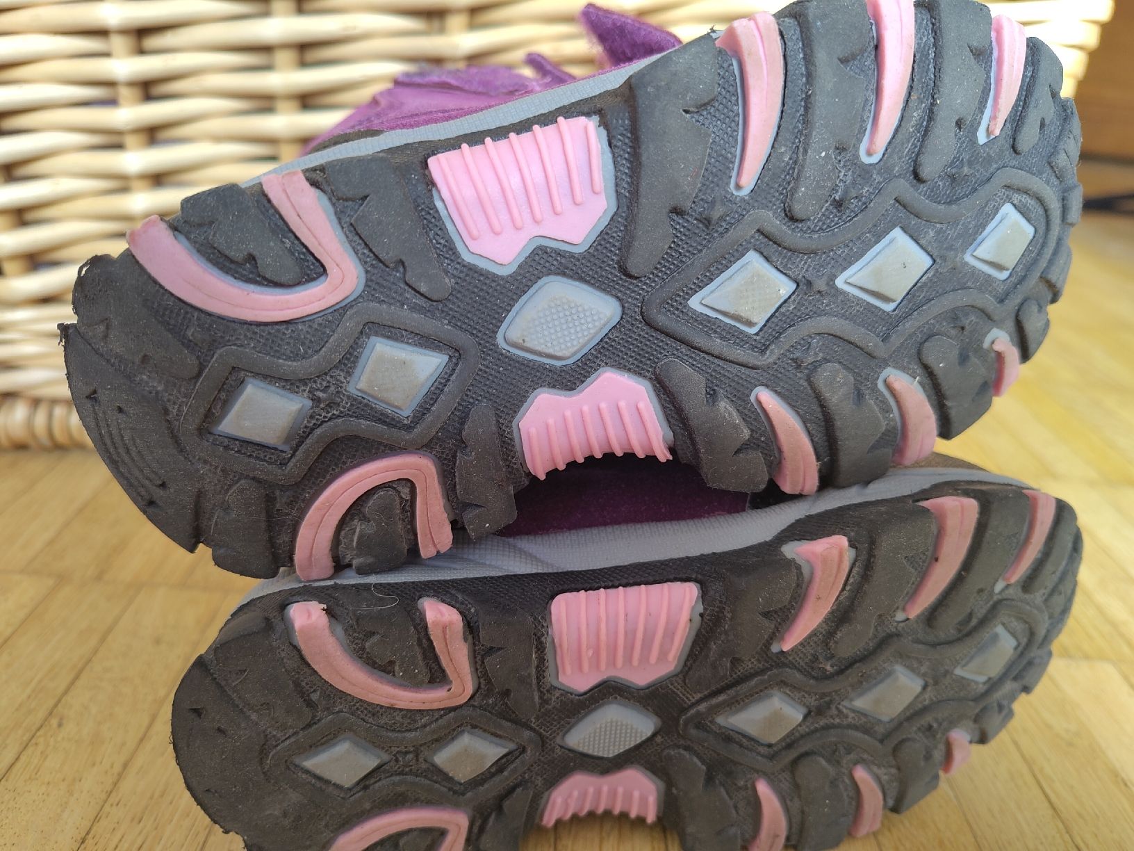 Scarpe per ragazze: Warme Winterwanderschuhe, Smile Grösse 26 – Usato da Zürich venduto da Spif 1
