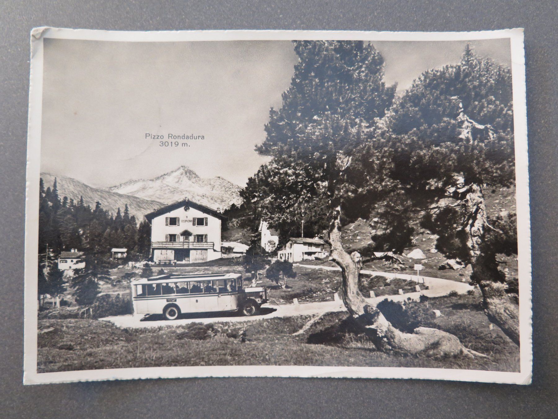 Cartoline postali: ACQUACALDA - OSPIZIO - POSTAUTO SAURER - SCHNAUZENPOSTAUTO – Usato da Wittenbach venduto da lipasal