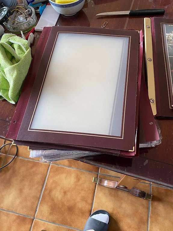 Libri: 7x carte de menu restaurant – Usato da Martigny venduto da seater 4