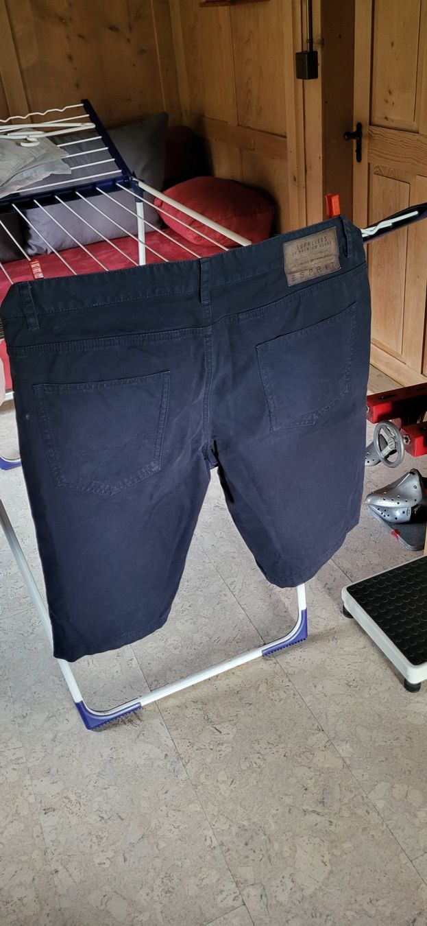 Esprit Pantaloni: Herrenshorts von Esprit Grösse 33 – Nuovo (secondo la descrizione) da Obstalden venduto da kbh_htc2 1