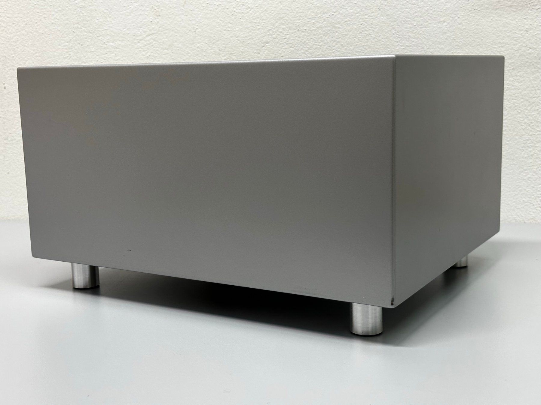 Loewe Casse acustiche: Loewe Subwoofer 525 – Usato da Hochdorf venduto da av-electronics