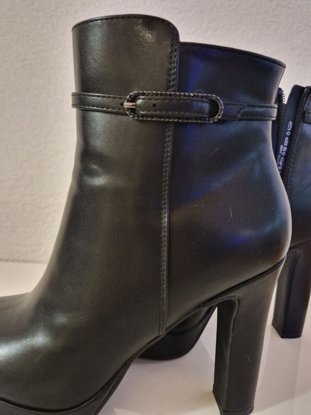 Scarpe da donna: Chaussures à talons noires pointure 39 – Nuovo (secondo la descrizione) da Versoix venduto da aline_b 6