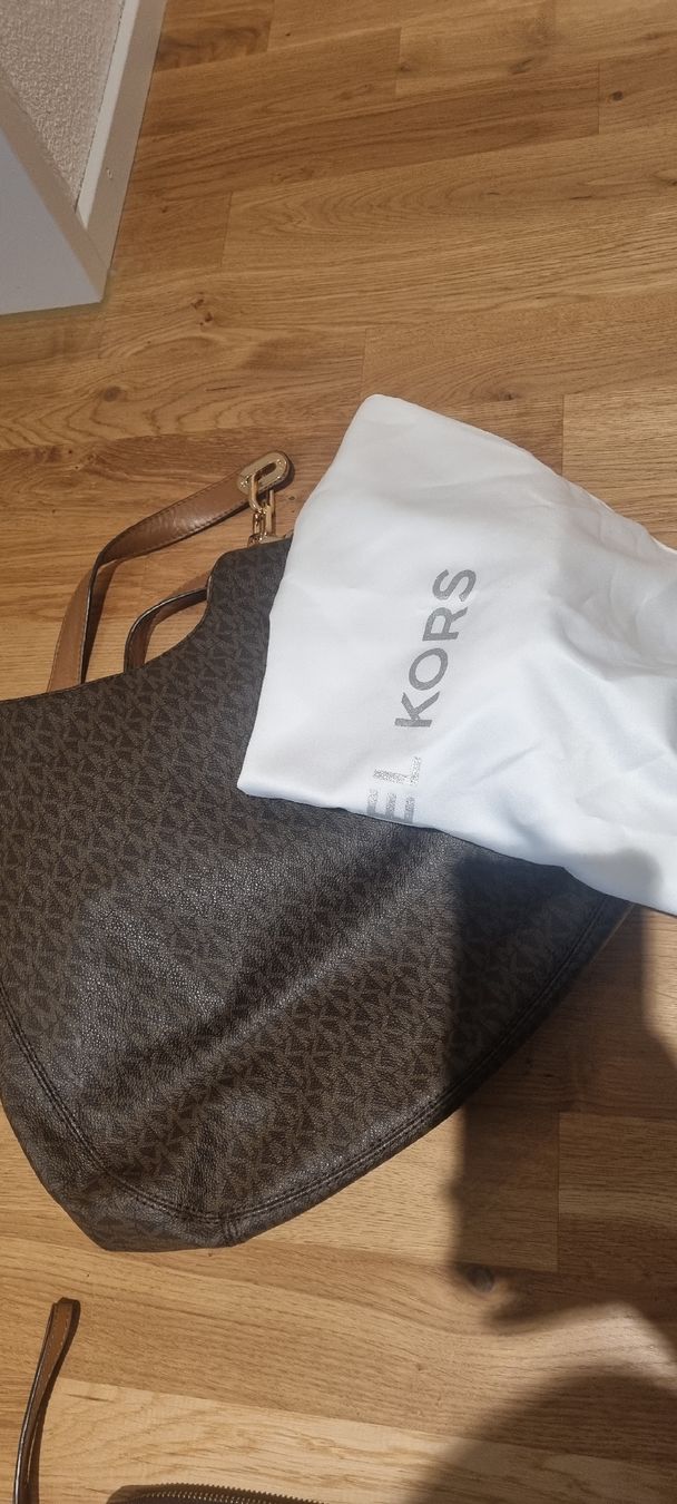 Michael Kors Taschen für Damen: Michael Kors Tasche – Neu (gemäss Beschreibung) aus Kriens von sus_gb5f 3