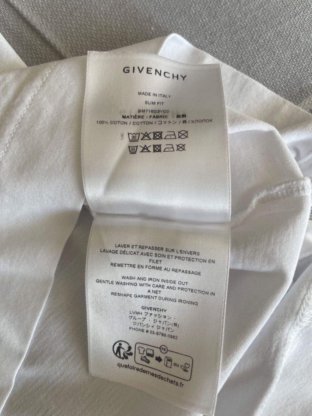 Givenchy T-shirt: Herrenshirt Givenchy Gr.L – Nuovo (secondo la descrizione) da Ftan venduto da Titelseite 7